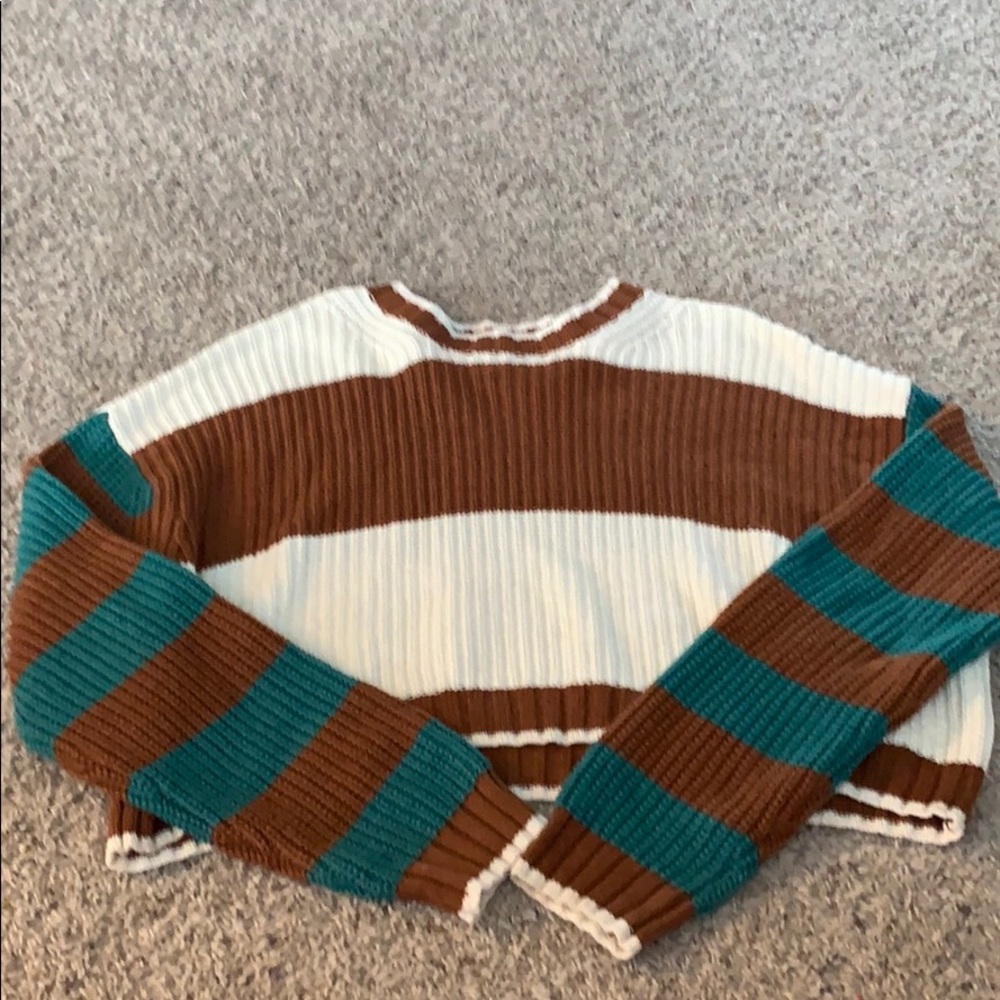 American Eagle Cropped Sweater